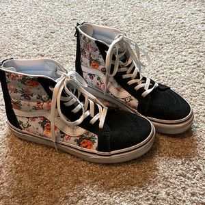 Vans Girls Sk8 Hi-Zip Garden Floral Sneakers Black/White Size 2.5 Girls